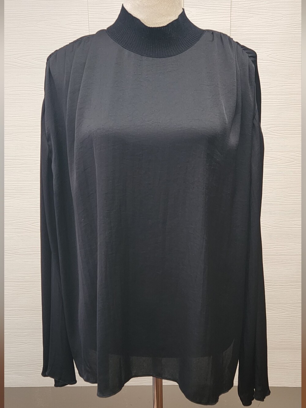 Vince Black Mock Neck Blouse Long Sleeve Pleated Shoulder Size L